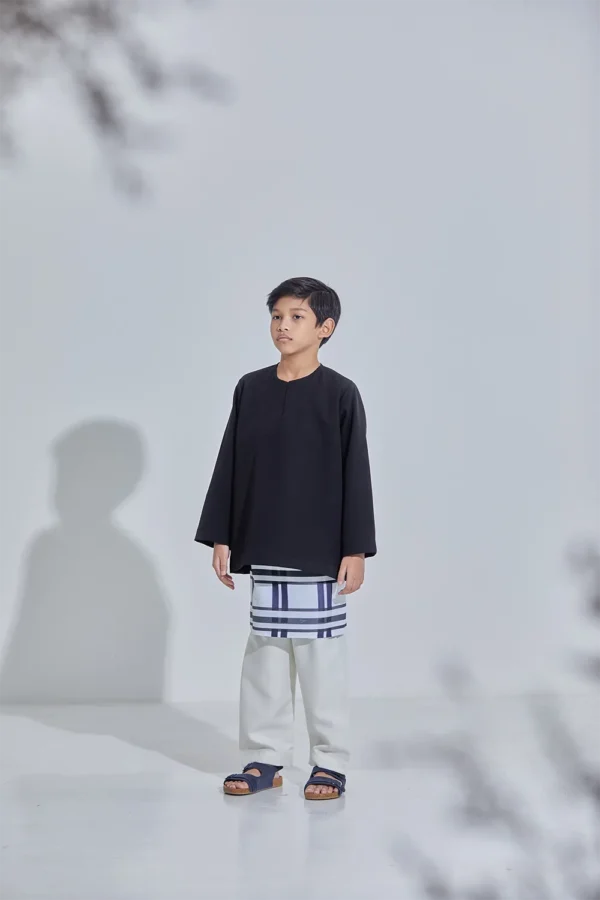 Set Baju Melayu Jejaka Hati (Kids) - Black - Image 4